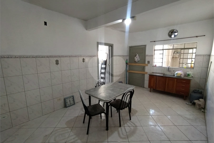 Sobrado à venda com 3 quartos em Vila Santa Clara, São Paulo, SP
