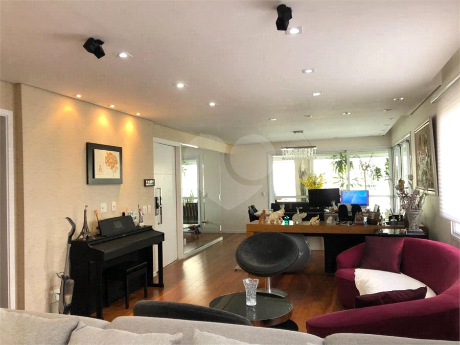 Apartamento à venda com 3 suítes em Paraíso, São Paulo, SP