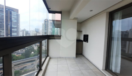 Apartamento para alugar com 3 suítes em Campo Belo, São Paulo, SP