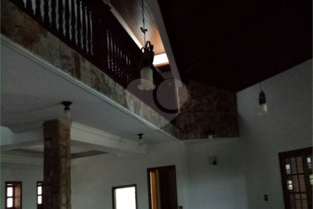Casa à venda ou para alugar com 4 suítes no condomínio Residencial Vale das Laranjeiras, Indaiatuba - SP