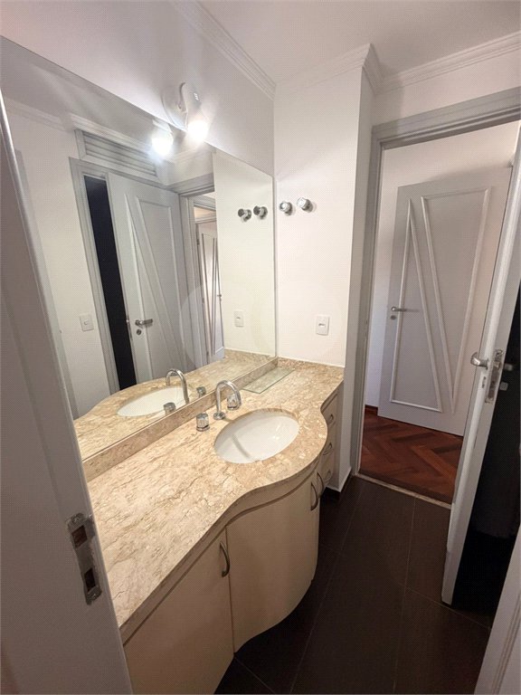 Apartamento à venda com 3 suítes em Santana, São Paulo, SP