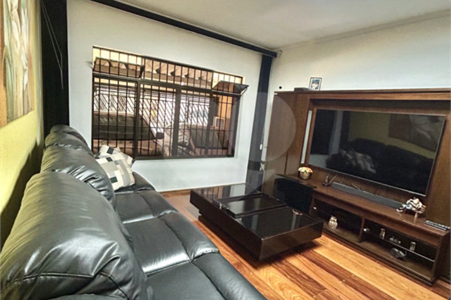 Sobrado à venda com 3 suítes em Vila Guilherme, São Paulo, SP