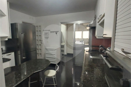 Apartamento à venda com 3 quartos, sendo 2 suítes,  em Cidade São Francisco, São Paulo, SP