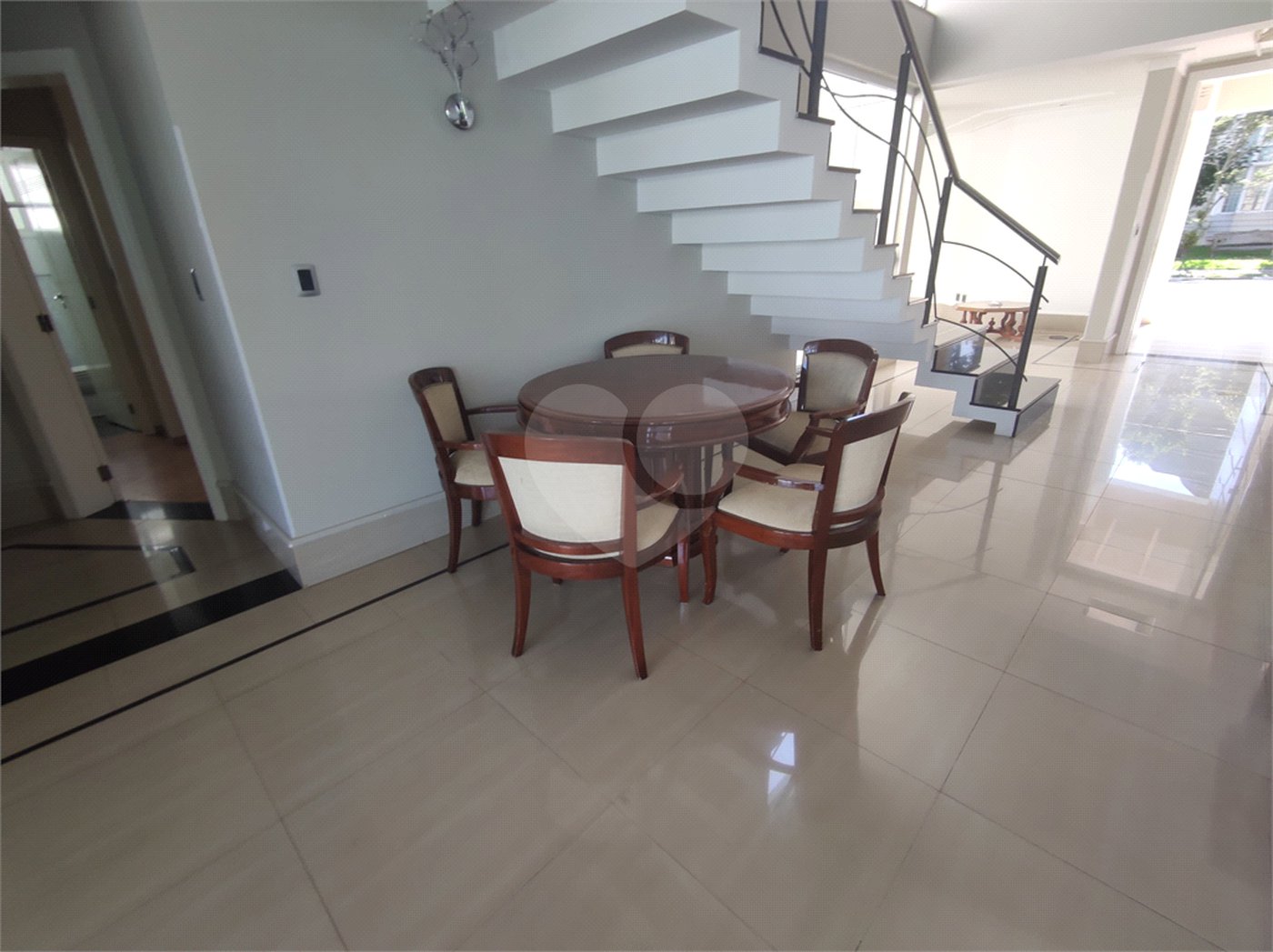Casa à venda com 3 suítes no condomínio Residencial Suzano, Suzano - SP