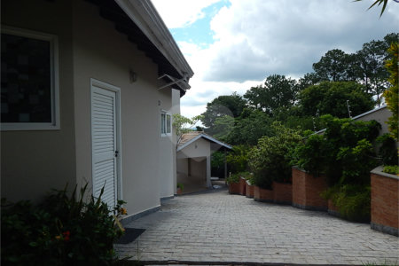 Casa à venda com 3 quartos, sendo 1 suíte, no condomínio Alpes de Vinhedo, Vinhedo - SP