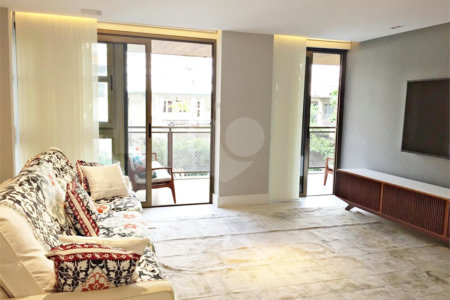 Apartamento à venda com 3 quartos, sendo 1 suíte, em Flamengo, Rio de Janeiro, RJ