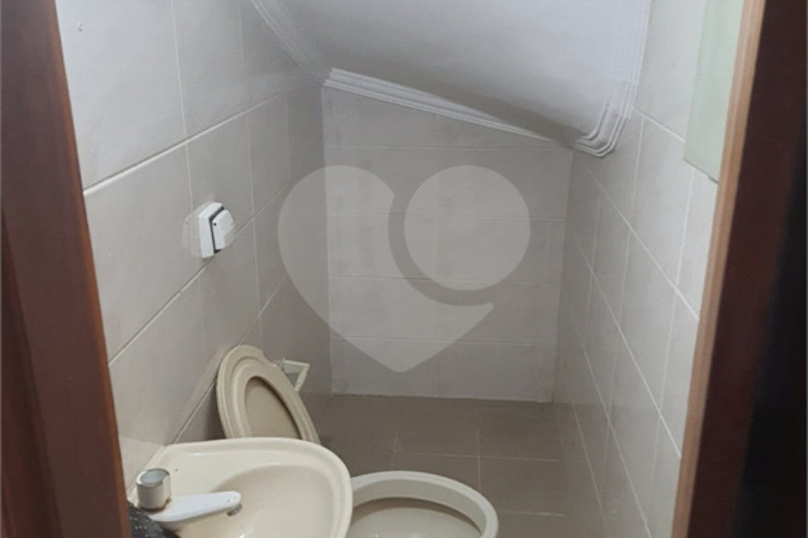 Sobrado à venda com 2 quartos em Vila Romero, São Paulo, SP