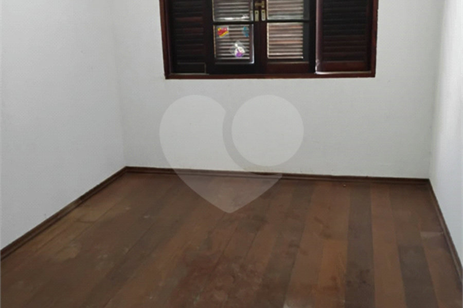 Casa à venda com 3 quartos, sendo 1 suíte, no Centro, Mairiporã, SP