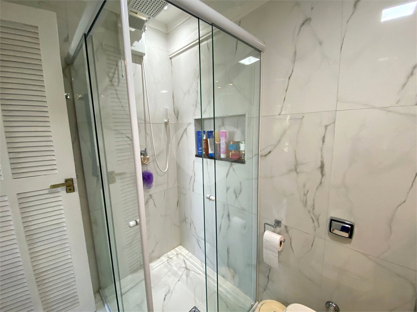 Apartamento à venda com 3 quartos, sendo 1 suíte,  em Vila Romana, São Paulo, SP