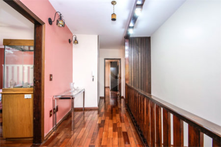 Casa à venda com 6 quartos, sendo 4 suítes, em Vila Anglo Brasileira, São Paulo, SP