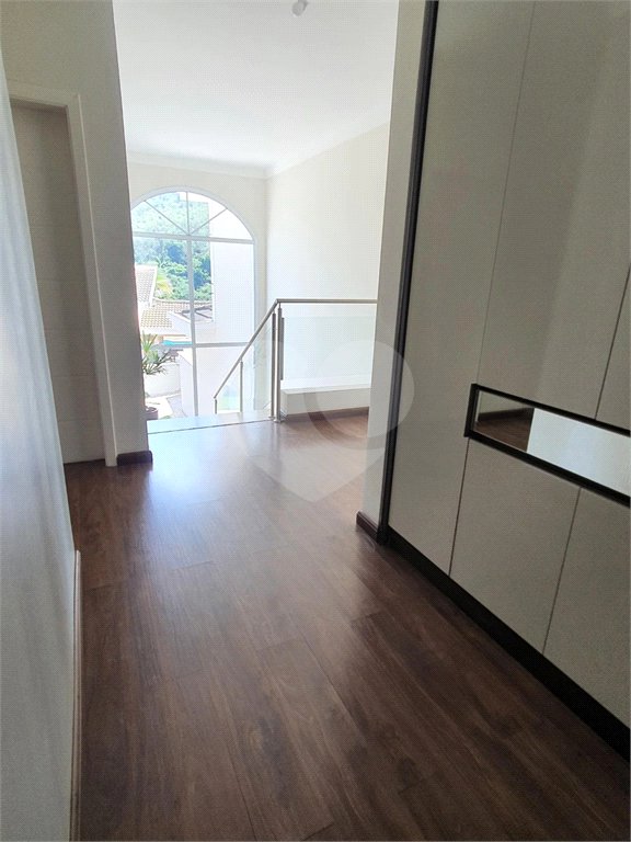 Casa à venda com 5 quartos, sendo 4 suítes, no condomínio Sol Vinhedo, Vinhedo - SP