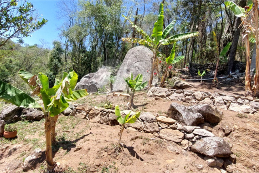 Casa à venda com 3 quartos, sendo 2 suítes, no condomínio Alpes de Caieiras, Caieiras - SP