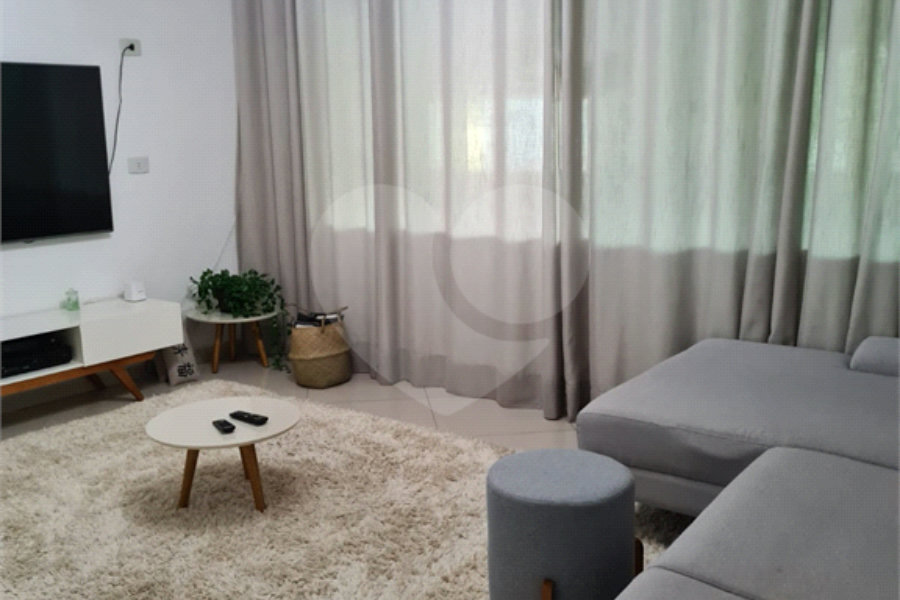 Sobrado à venda com 5 quartos, sendo 2 suítes, em Vila Guilherme, São Paulo, SP