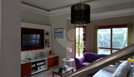 Casa à venda com 4 quartos, sendo 2 suítes,  no condomínio Fazendinha Chácara Vale do Rio Cotia, Carapicuíba - SP