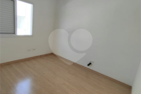 Casa de Vila à venda com 3 quartos, sendo 1 suíte, em Loteamento Jardim Morumbi, Atibaia, SP