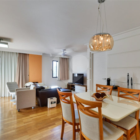 Apartamento à venda com 3 quartos, sendo 1 suíte, em Santo Amaro, São Paulo, SP