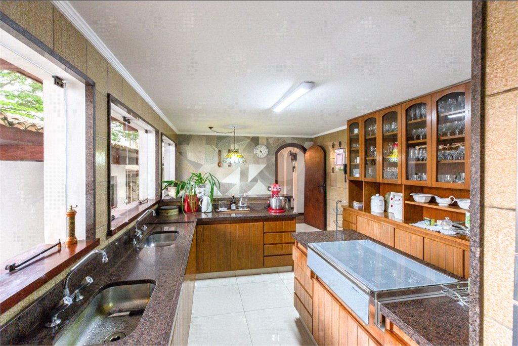 Casa à venda com 4 suítes em Granja Viana, Cotia, SP