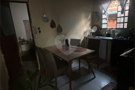 Casa à venda com 2 quartos em Vila Carvalho, Itapetininga, SP
