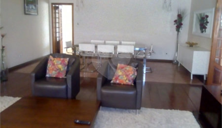 Casa Térrea à venda com 3 quartos, sendo 2 suítes,  em Vila Rosália, Guarulhos, SP