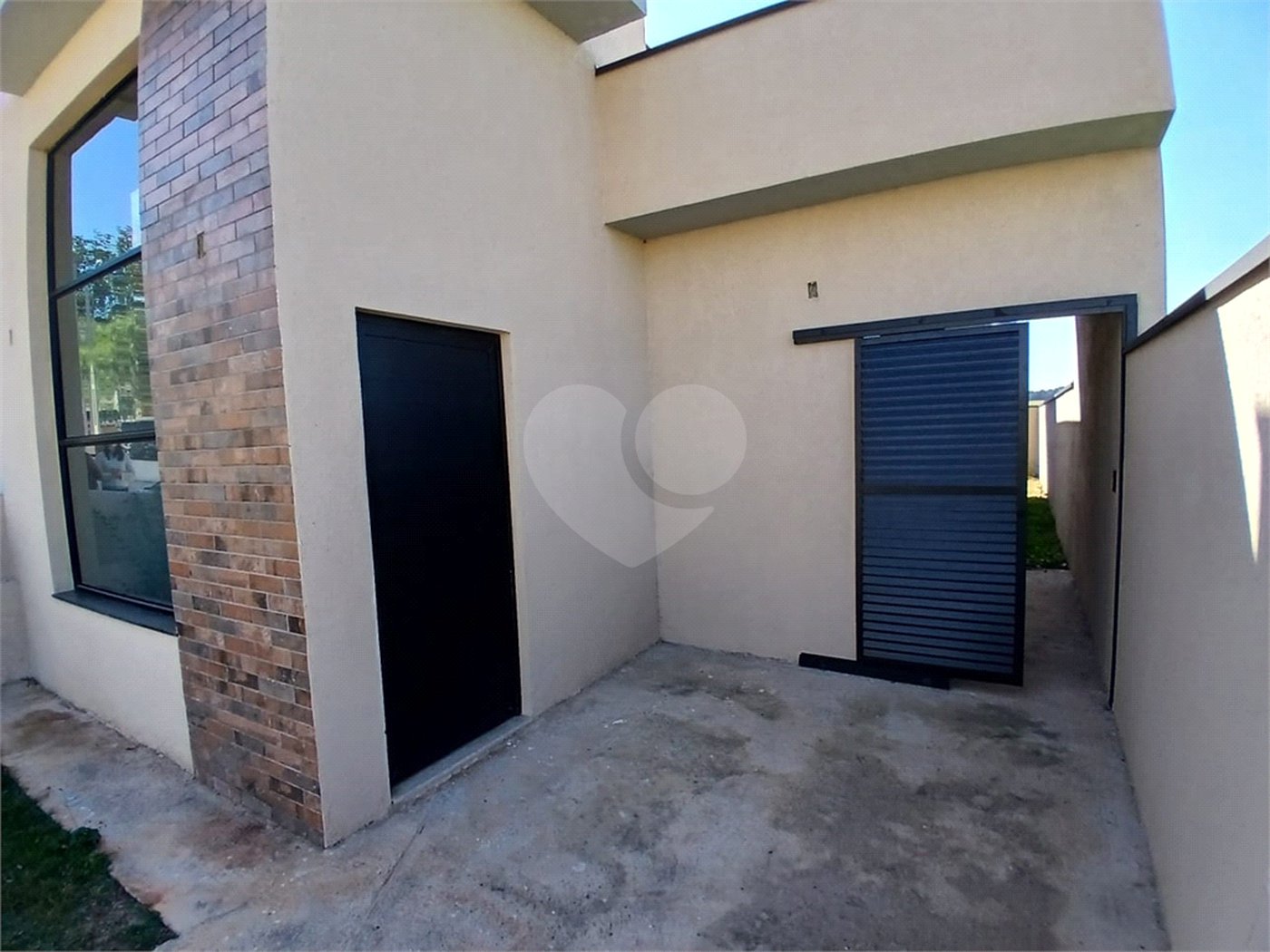 Casa à venda com 3 quartos, sendo 1 suíte,  no condomínio Jardim, Sorocaba - SP