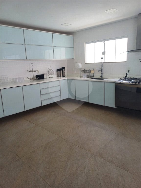 Casa à venda com 12 quartos, sendo 8 suítes, em Geribá, Armação dos Búzios, RJ