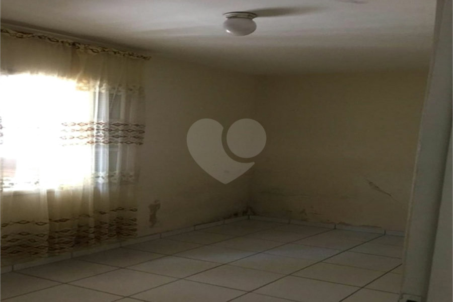 Prédio à venda com 4 quartos, sendo 1 suíte, em Santana, São Paulo, SP