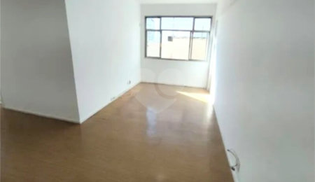 Apartamento à venda com 2 quartos, sendo 1 suíte,  em Botafogo, Rio de Janeiro, RJ