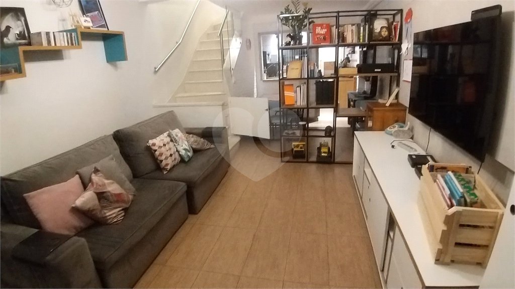 Sobrado à venda com 2 quartos em Vila Gumercindo, São Paulo, SP