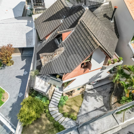 Casa à venda com 4 quartos, sendo 2 suítes, em Jardim Marajoara, São Paulo, SP