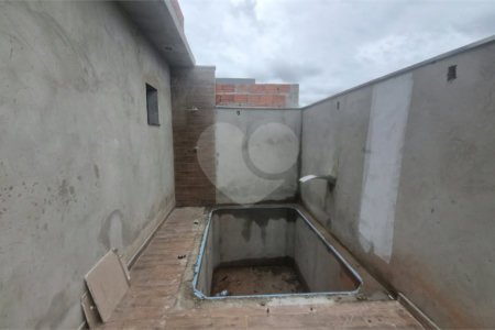 Casa à venda com 3 quartos, sendo 1 suíte, no condomínio Residencial Horto Villagio, Sorocaba - SP