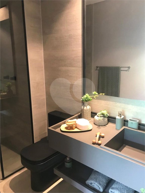 Apartamento à venda com 2 quartos, sendo 1 suíte,  em Jardim das Acácias, São Paulo, SP