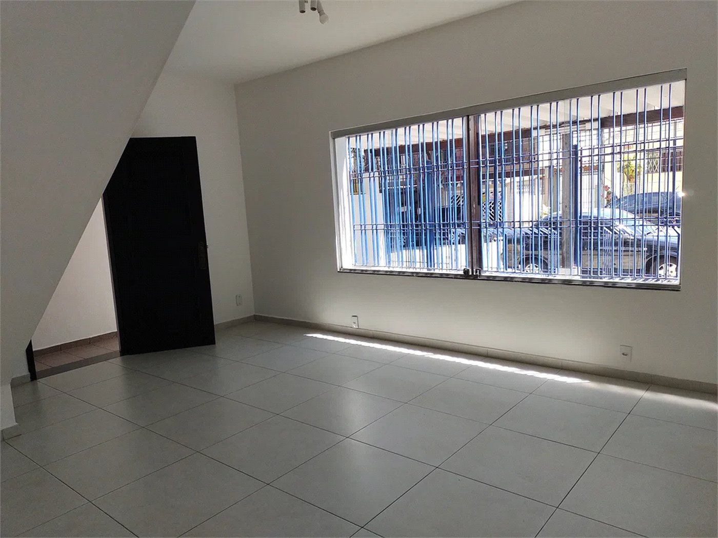 Casa à venda com 3 quartos, sendo 1 suíte, em Vila Cordeiro, São Paulo, SP