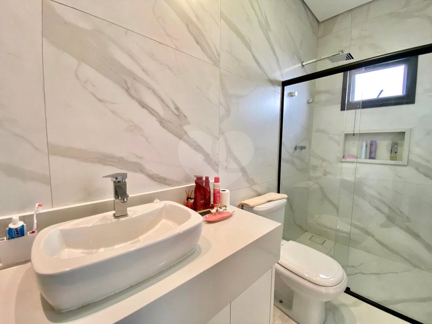 Casa à venda com 4 suítes no condomínio Jardim Vila Paradiso, Indaiatuba - SP