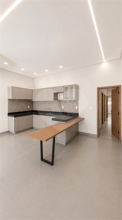 Casa à venda com 3 quartos, sendo 1 suíte, em Jardim Santa Cecília, Ribeirão Preto, SP