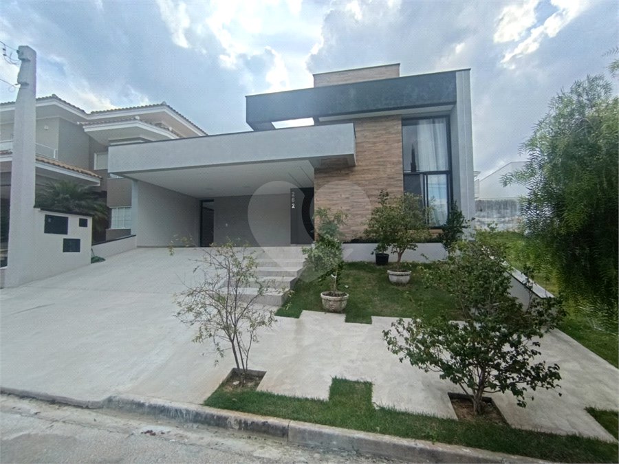 Casa à venda com 3 suítes no condomínio Aldeia da Mata, Votorantim - SP
