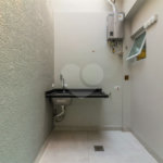 Casa à venda com 3 quartos, sendo 2 suítes,  no condomínio Sagres, São Paulo - SP