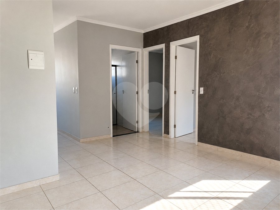 Apartamento à venda com 2 quartos no Centro, Votorantim, SP
