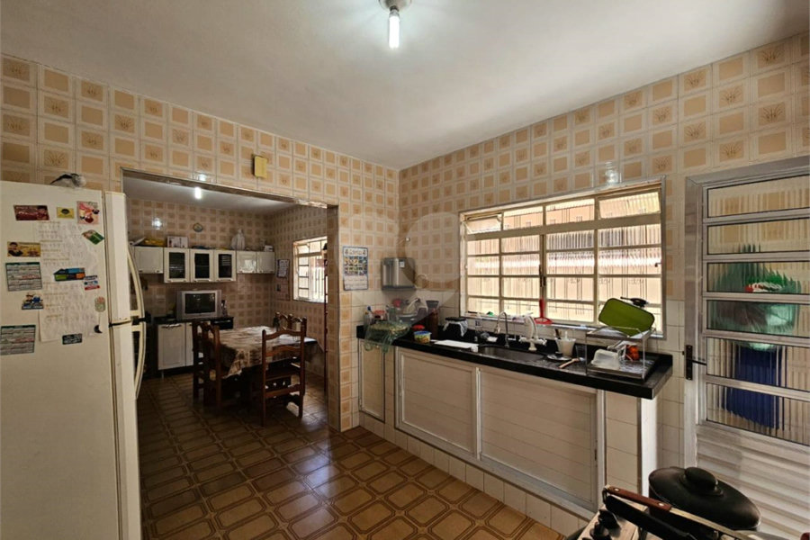 Sobrado à venda com 3 quartos em Vila Sabrina, São Paulo, SP