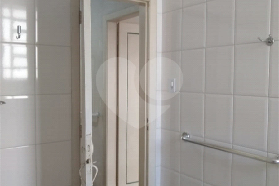 Sobrado à venda com 3 quartos em Chácara Santo Antônio, São Paulo, SP