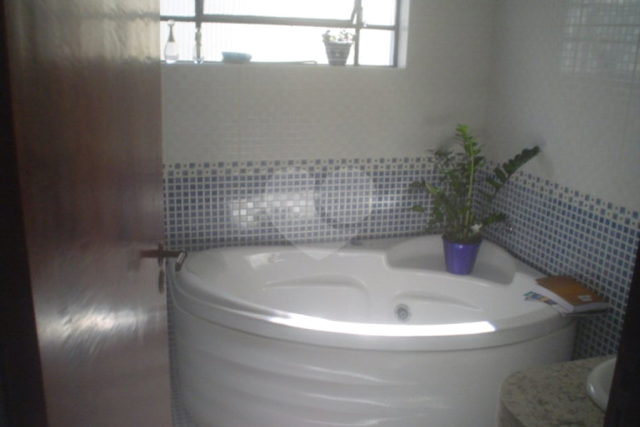 Sobrado à venda com 3 quartos, sendo 2 suítes, em Tremembé, São Paulo, SP