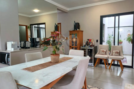 Casa à venda com 3 quartos, sendo 1 suíte, no condomínio Golden Park Residence, Sorocaba - SP