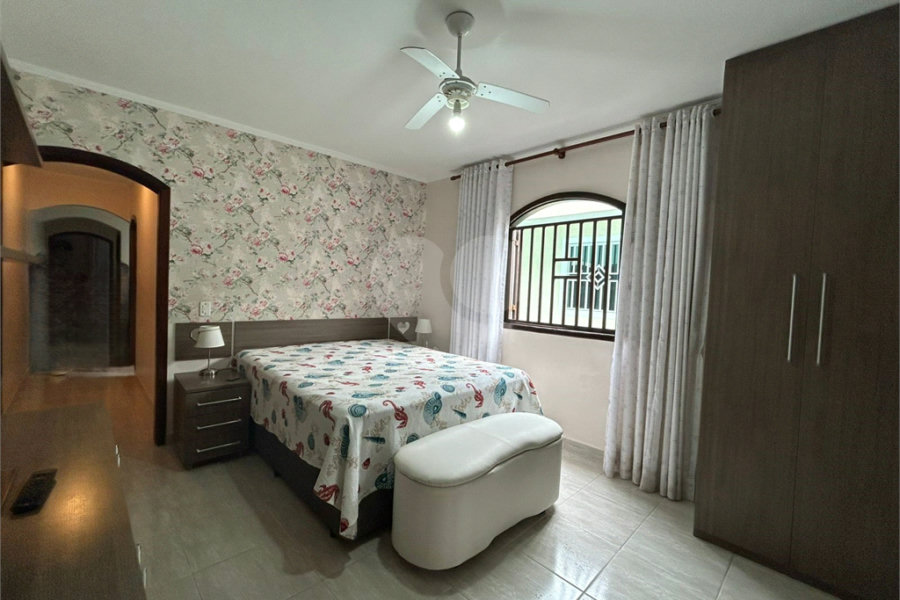 Sobrado à venda com 3 quartos, sendo 1 suíte, em Tremembé, São Paulo, SP