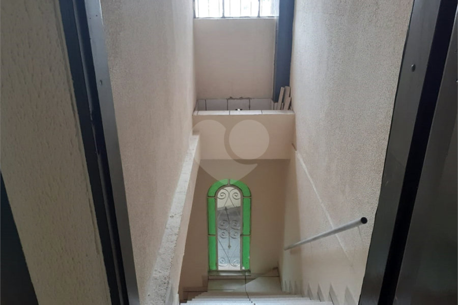 Sobrado à venda com 6 quartos, sendo 1 suíte,  em Jardim Las Vegas, Guarulhos, SP