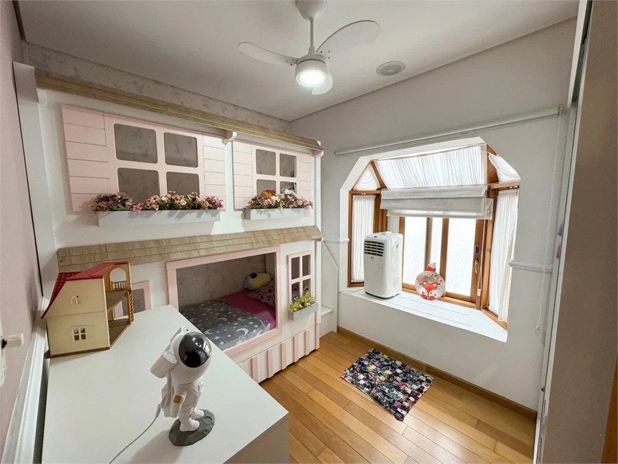 Casa à venda com 3 quartos, sendo 1 suíte, em Brooklin Paulista, São Paulo, SP