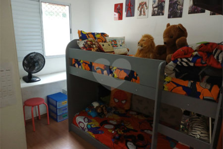 Casa à venda com 3 quartos, sendo 1 suíte,  no condomínio Residencial Shekinah, São Paulo - SP