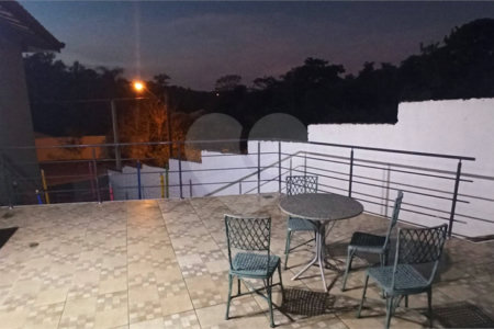 Casa à venda com 3 quartos, sendo 1 suíte, em Vila Capuava, Valinhos, SP