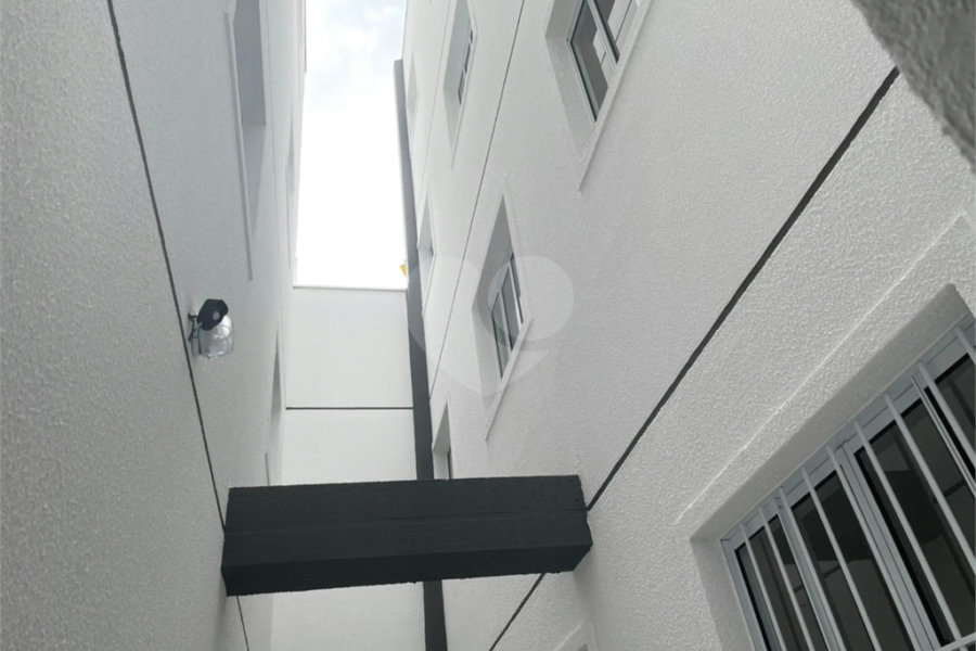 Casa à venda com 2 quartos no condomínio Hebe, São Paulo - SP