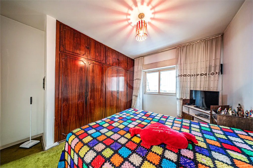 Apartamento à venda com 3 quartos, sendo 1 suíte, em Vila Mariana, São Paulo, SP