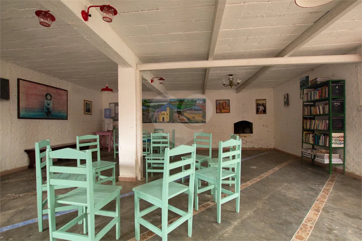Sítio à venda com 8 quartos, sendo 4 suítes, em Taiaçupeba, Mogi das Cruzes, SP