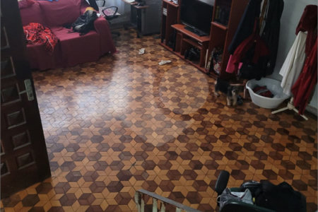 Sobrado à venda com 3 quartos em Vila Marari, São Paulo, SP